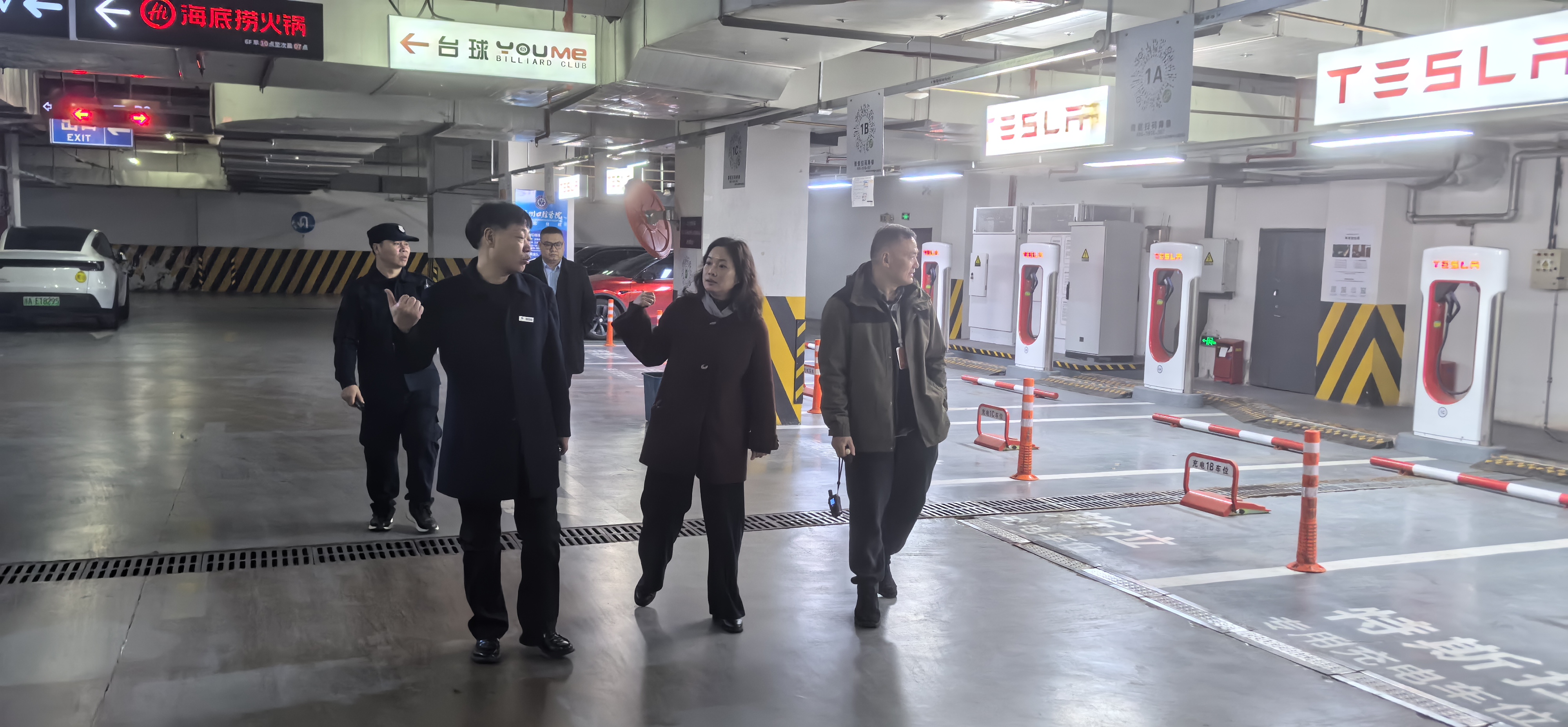 筑牢安全防线 护航平安佳节——水晶城开展节前安全专项检查